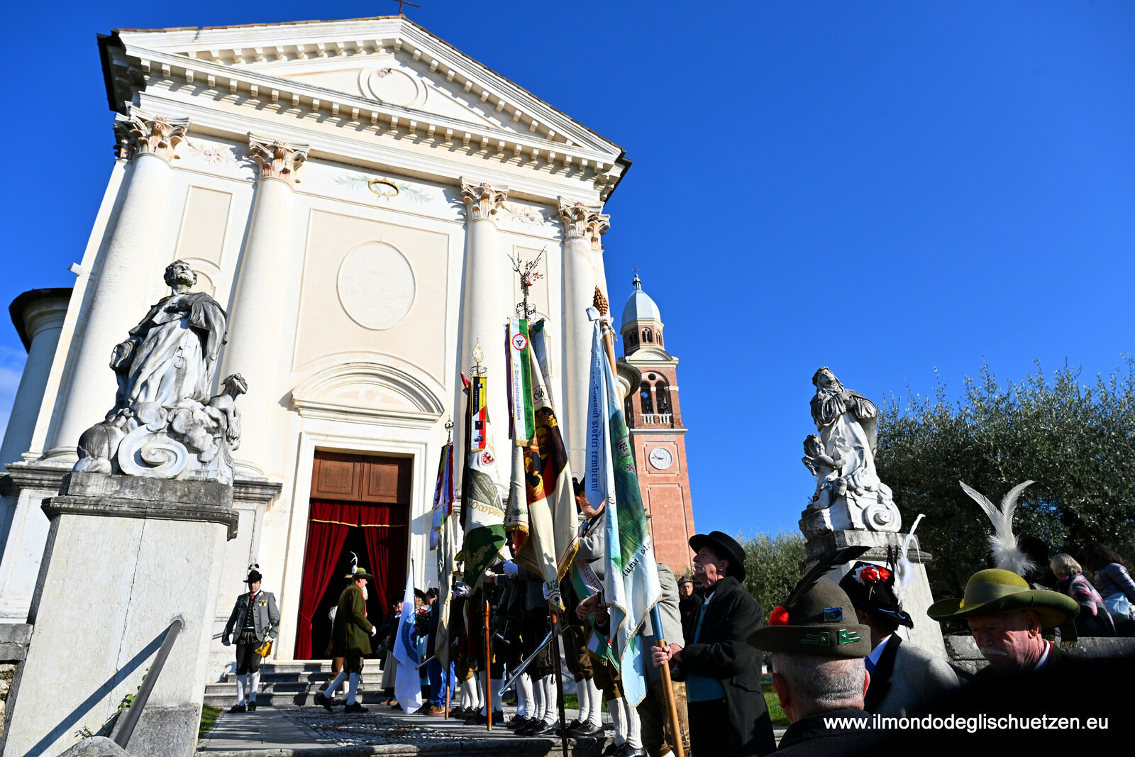 8110b921-06ba-49e2-8e5e-15c015442acc.jpg 8110b921-06ba-49e2-8e5e-15c015442acc.jpg