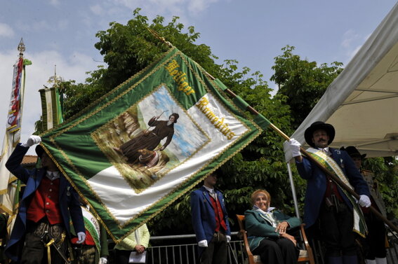 92c3e549-d3dd-4401-a934-668ea7b40aa2 92c3e549-d3dd-4401-a934-668ea7b40aa2