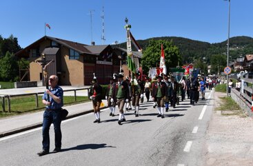 1b673a0f-f69d-43d9-8f97-faab35674751 1b673a0f-f69d-43d9-8f97-faab35674751