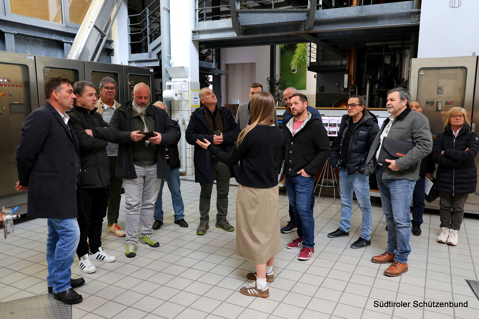 e3c9ac3e-320c-4567-bac0-e63142043118.jpg e3c9ac3e-320c-4567-bac0-e63142043118.jpg