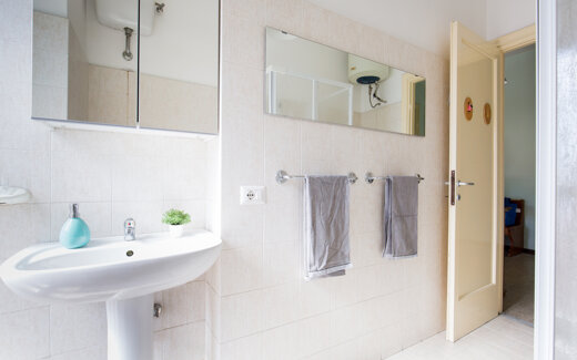 a405304e-32cd-4190-9d79-520732469528