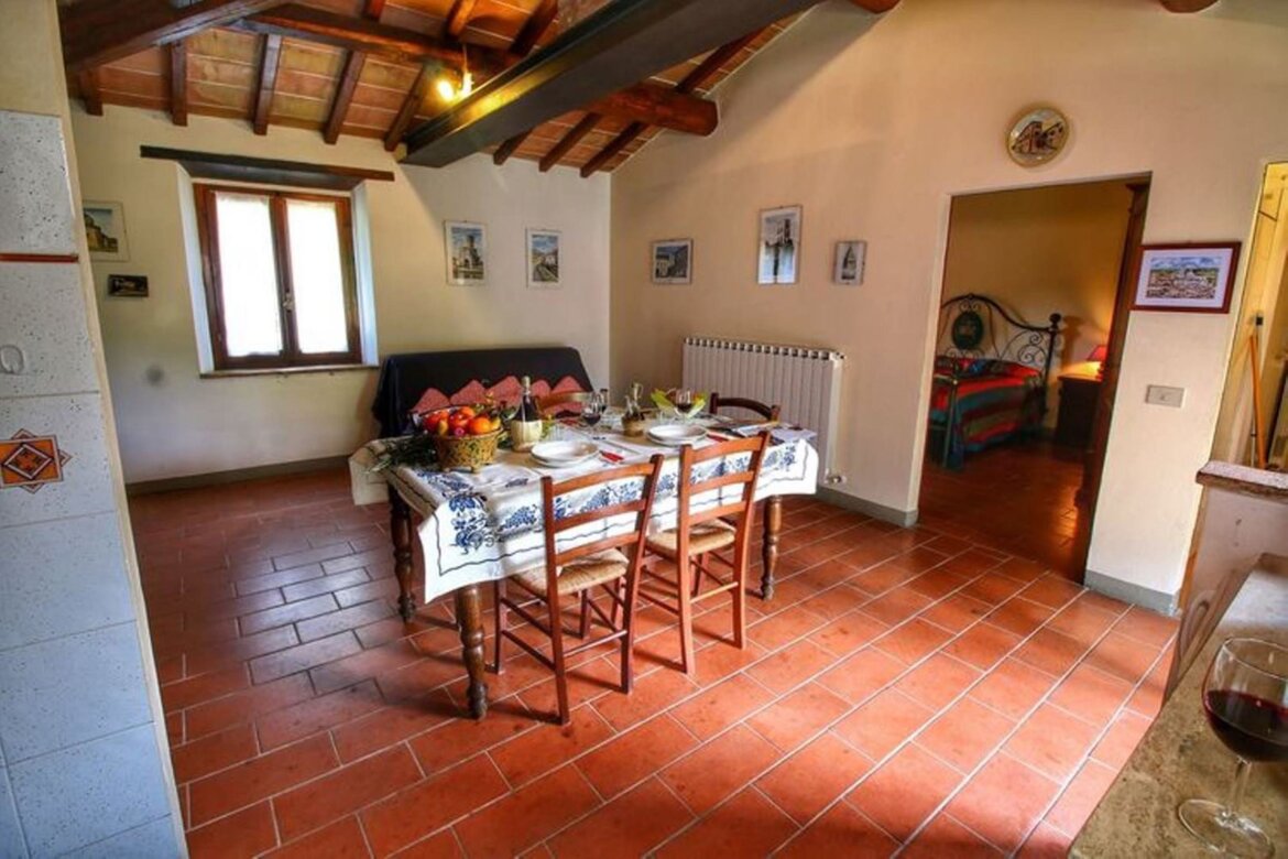 Soggiorno-angolo cottura appartamento vinsanto