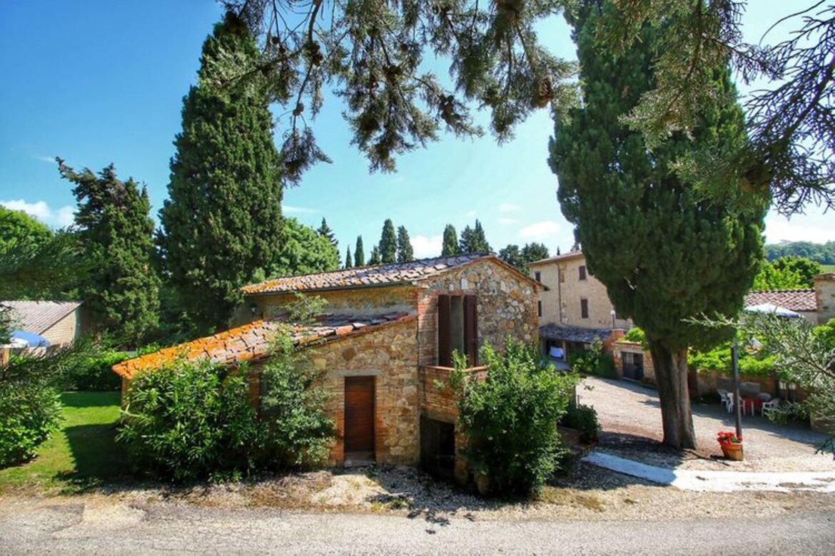 vista esterna ingresso appartamento Granaio