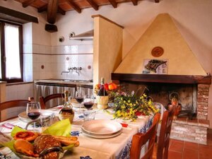 Soggiorno-angolo cottura appartamento vinsanto