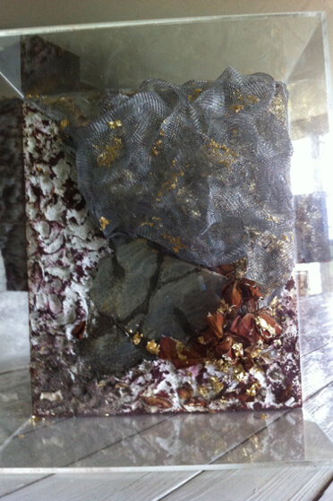 Box-Es n.1083 rete e rose 2013 - cm.23x21x07 Box-Es n.1083 rete e rose 2013 - cm.23x21x07