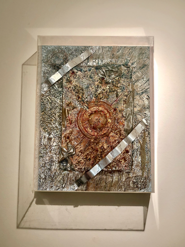 Box-Es n. 1152 the eye 02/2025 - cm.82X102X24 Box-Es n. 1152 the eye 02/2025 - cm.82X102X24