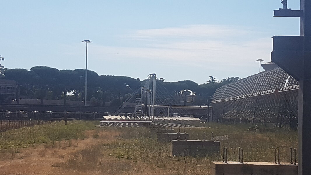 Impianto sperimentale solare termico a concentrazione LFR, olio diatermico a 330 �C