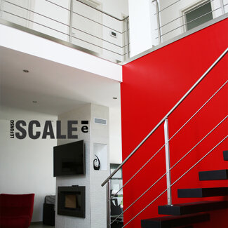 scala a sbalzo o mensola scala a sbalzo con gradini assestanti in legno di rovere grigio con ringhiera in acciaio inox