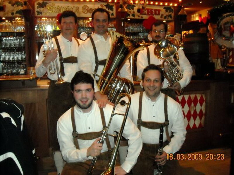 KapuzinerBierBand Ludwig's Garten Brescia KapuzinerBierBand Ludwig's Garten Brescia