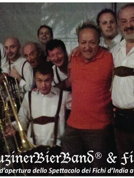 Festa della Birra Cerea (VR) 2011 Festa della Birra Cerea (VR) 2011 Spalla di apertura dello spettacolo dei Fichi d'india