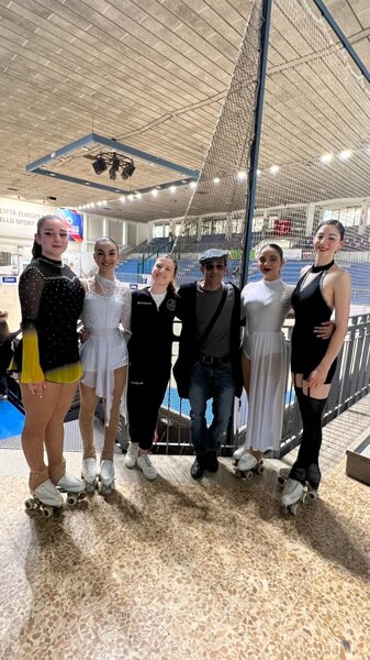 Sonia, Carlotta, Eleonora, Fabio, Francy, Giorgia Sonia, Carlotta, Eleonora, Fabio, Francy, Giorgia