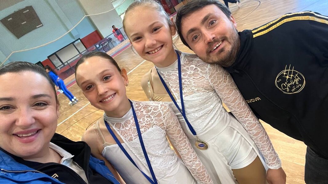 Valentina, Mia, Gaia e Gabriele Valentina, Mia, Gaia e Gabriele