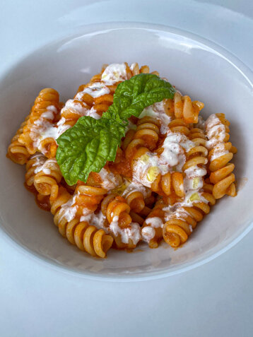 99a963e5-b9ad-4a79-a674-3929eb44ec29