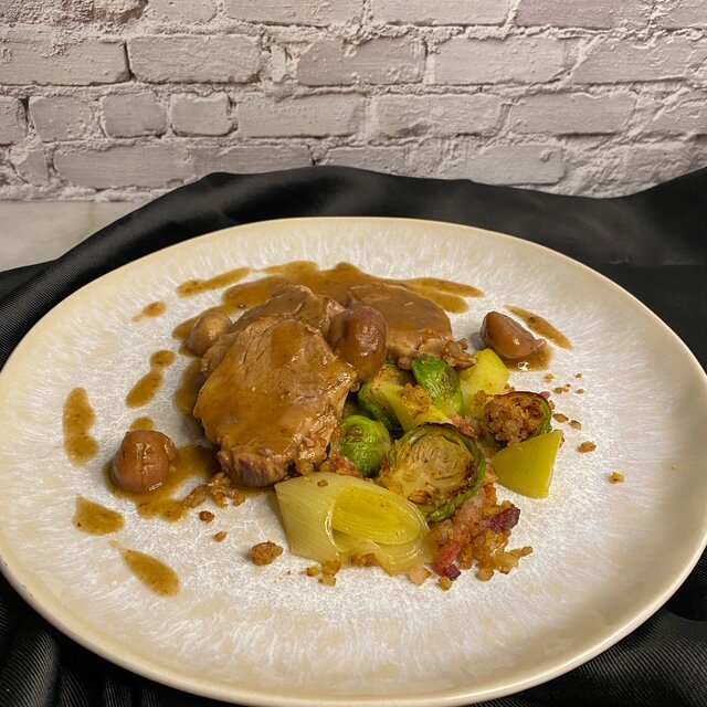 BRASATO CON LE CASTAGNE