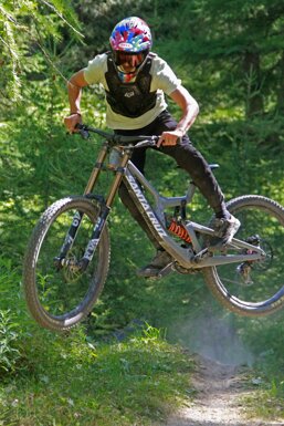 b12a4ecd-b0db-4508-b2e0-e0e8430c89b9