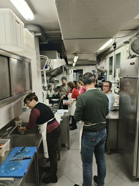 Il lavoro in cucina Il lavoro in cucina