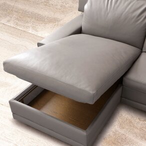 Trasformabile BD4 Schienali in piuma con inserto centrale in poliuretano espanso D18 morbido foderato in cotone.