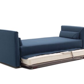 Trasformabile BD8 Struttura metallica portante con inserti in legno rivestiti in poliuretano espanso.