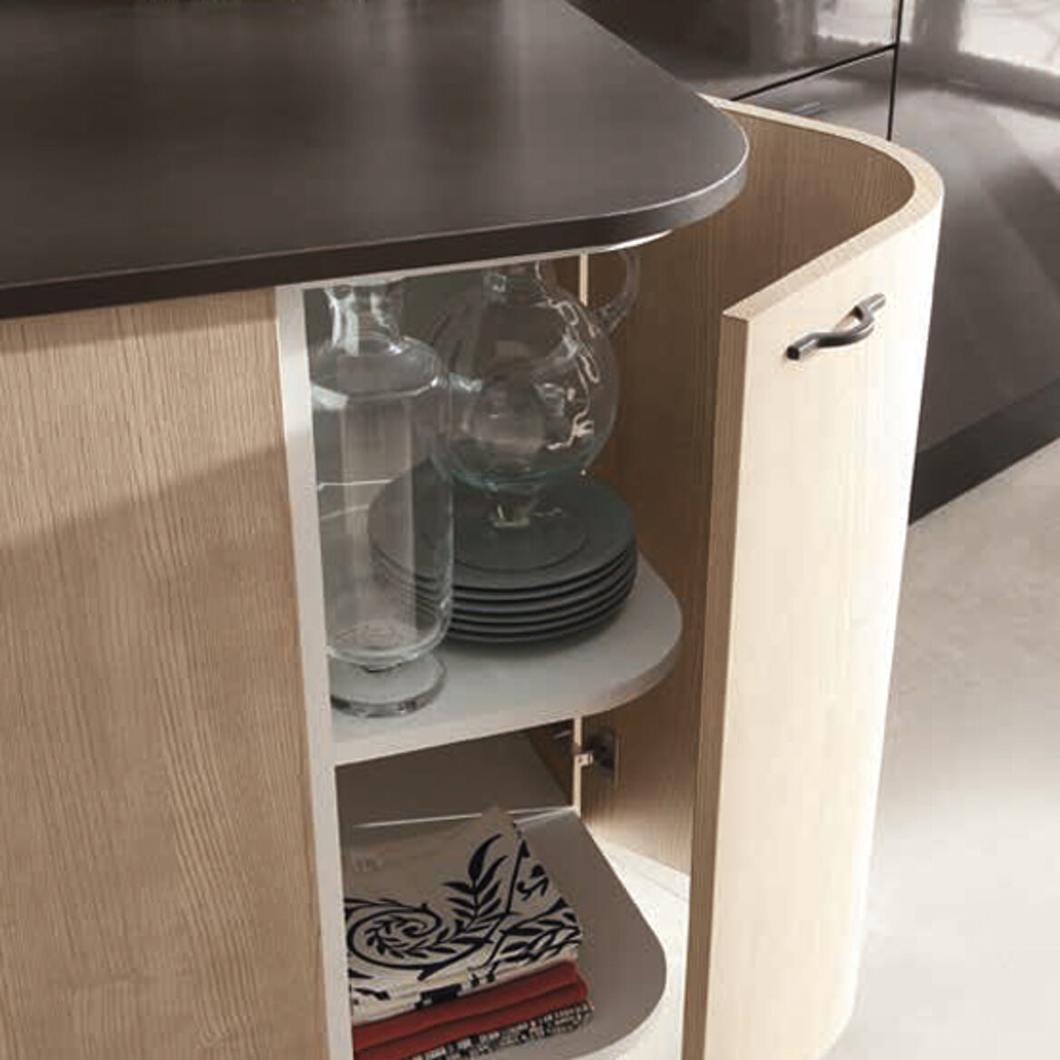 design particolare con un prezzo interessante soprattutto in relazione alla qualit� del prodotto