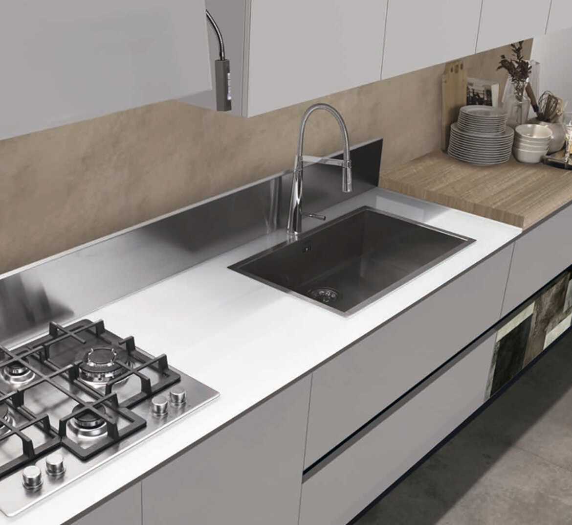 top attrezzato con lavelli, rubinetterie e piani cottura delle migliori marche, a te la scelta!