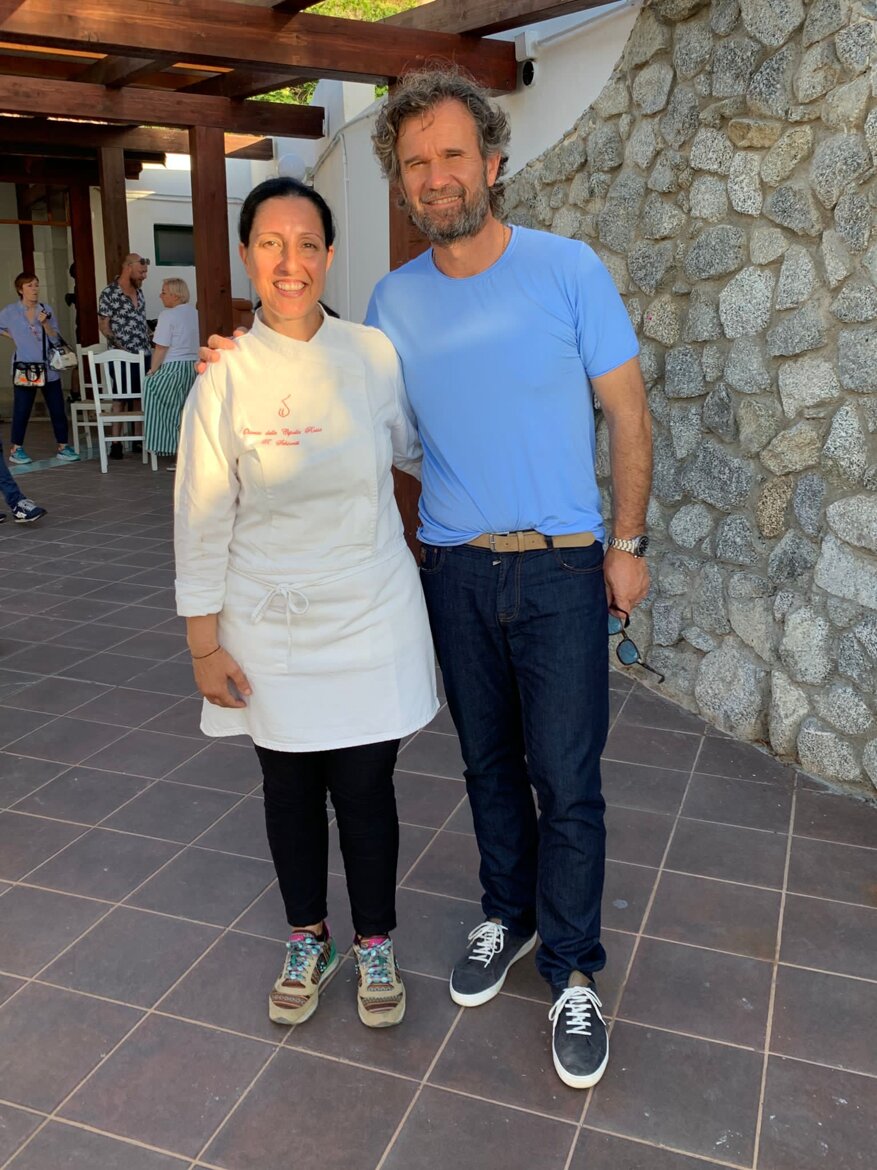 40e73420-c567-4eeb-ab06-4b48955f4323