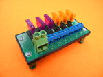 scheda-di-distribuzione-alimentazione-6-vie-12v24v-20a-con-fusibili-a-lama-standard-e-led-di-allarm