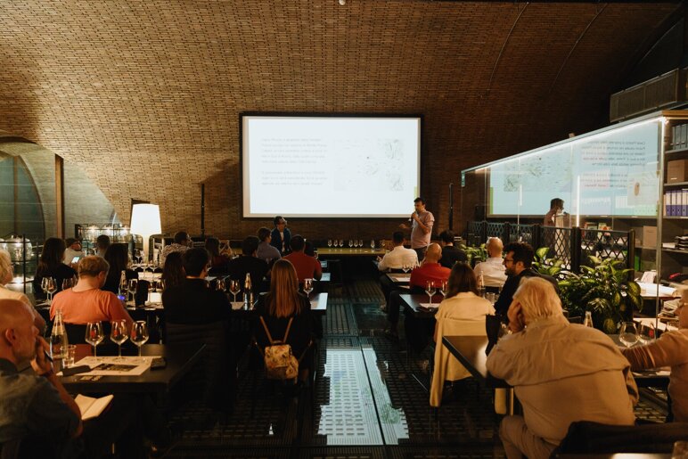 eyJpdCI6IkNBTElDSSBJTiBQQVJURU5aQSBBTCBWSU5BUklPIDQsIExBIE5VT1ZBIEVOT1RFQ0EgSU4gU1RBWklPTkUgVEVSTUlOSSJ9