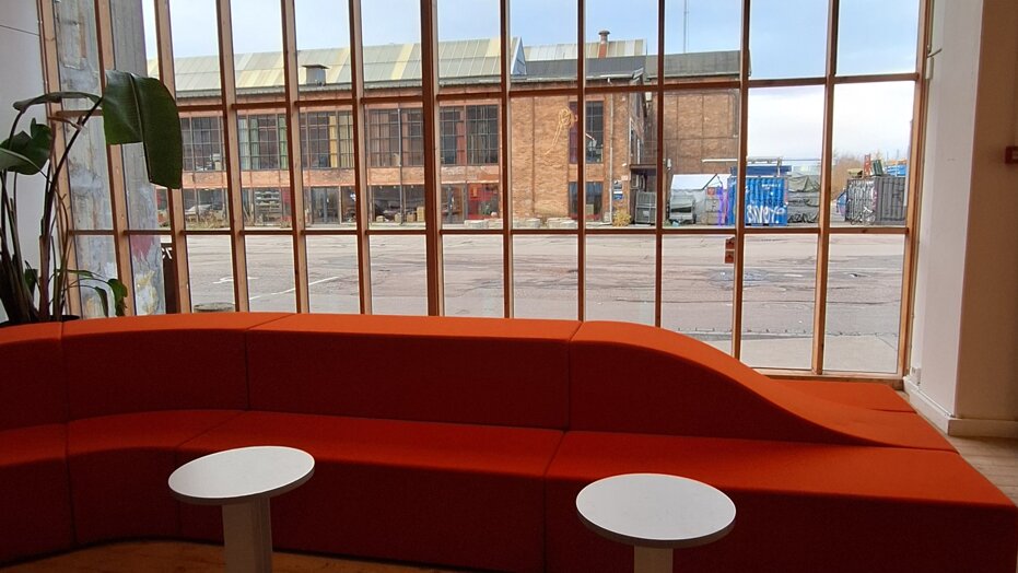 93c37efd-dda2-4e3e-8c0b-95a5730392f2