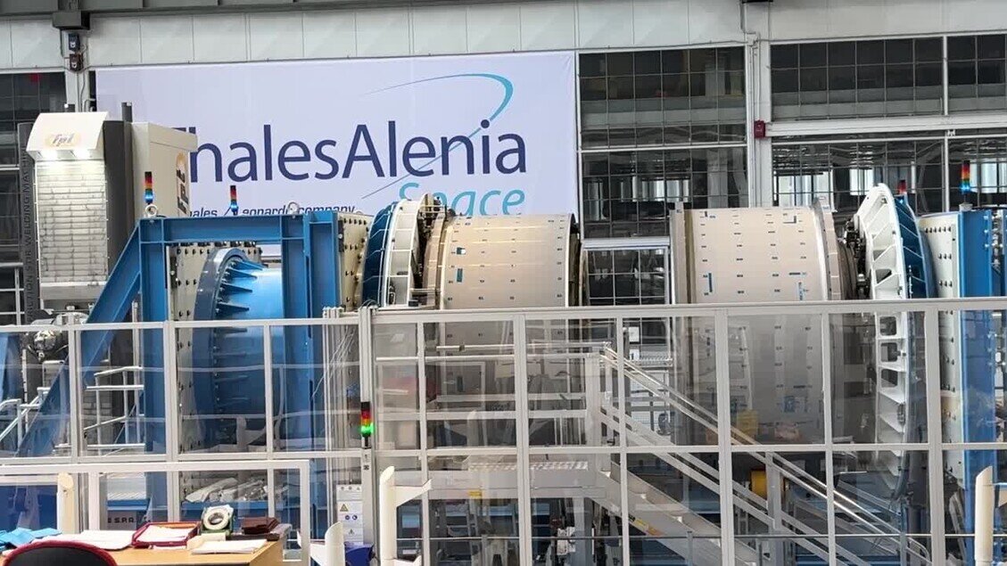 c5056711-3a2a-4a2c-809e-5544bddd3f9d.jpg c5056711-3a2a-4a2c-809e-5544bddd3f9d.jpg