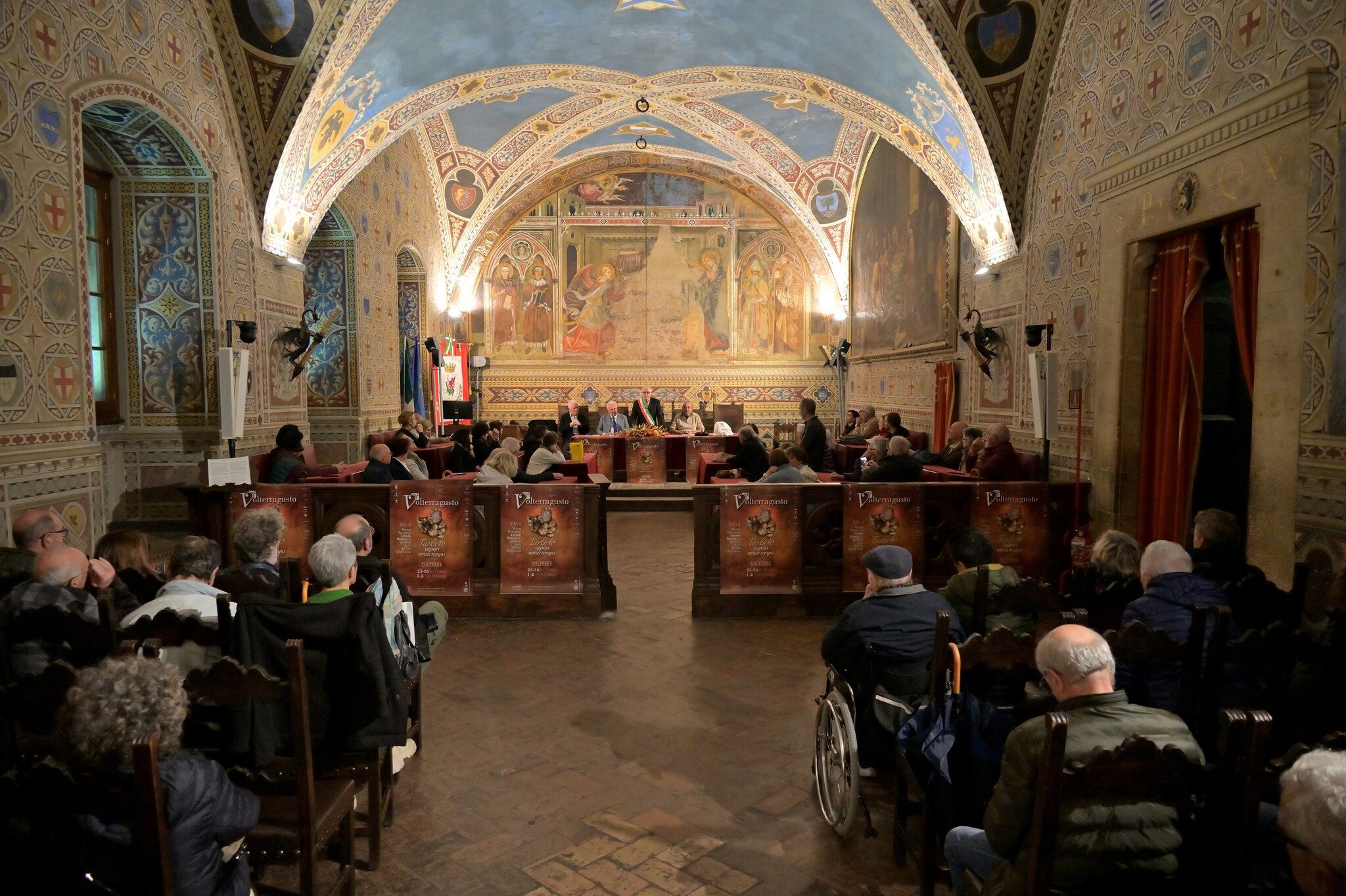 volterra-gusto-2025-premio-jarro-a-vauro-08.jpeg