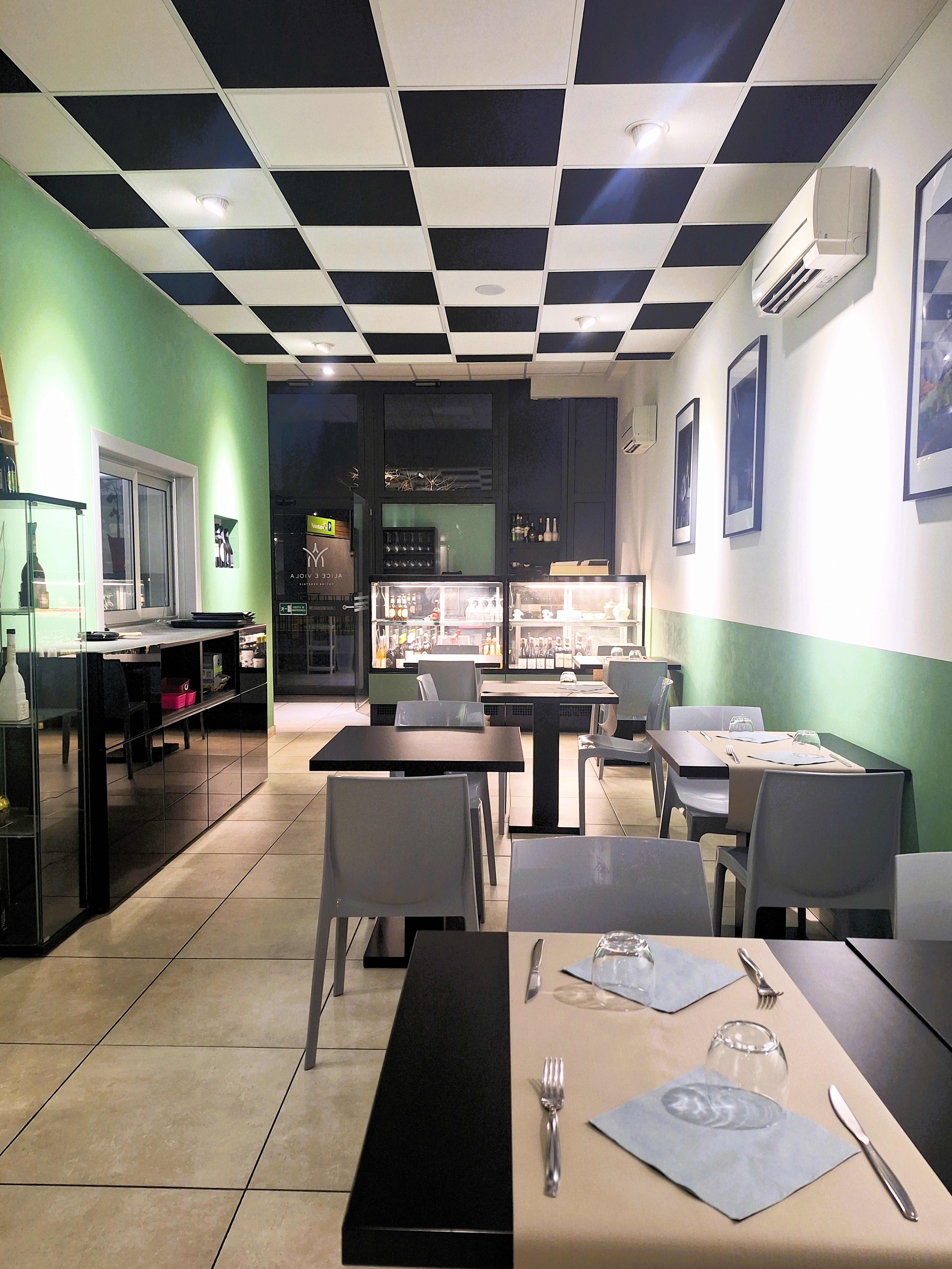 68de95be-fbe7-4d8f-931d-36102aed2354.jpg 68de95be-fbe7-4d8f-931d-36102aed2354.jpg