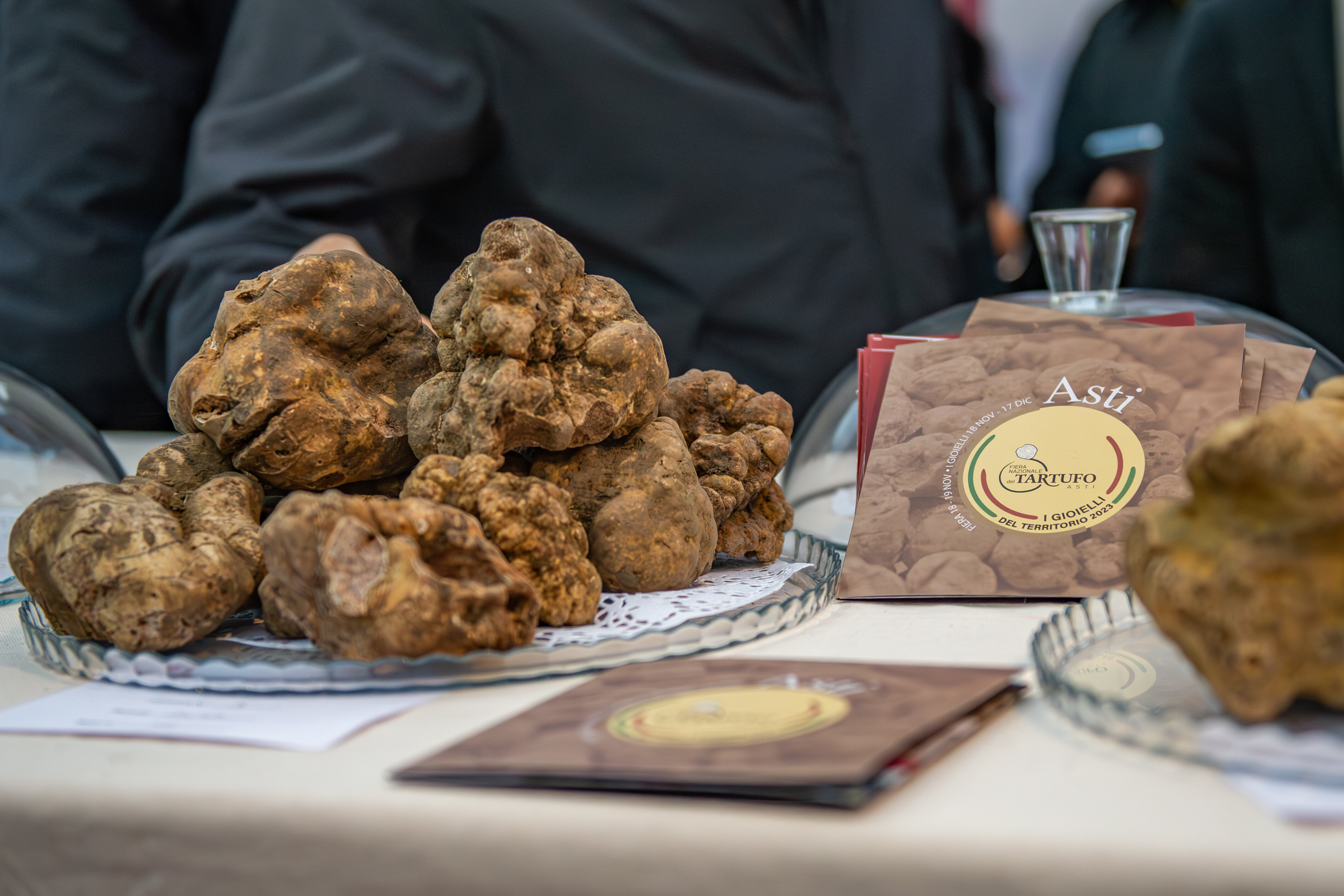 IL TARTUFO BIANCO E GLI ALTRI GIOIELLI DEL TERRITORIO ASTIGIANO