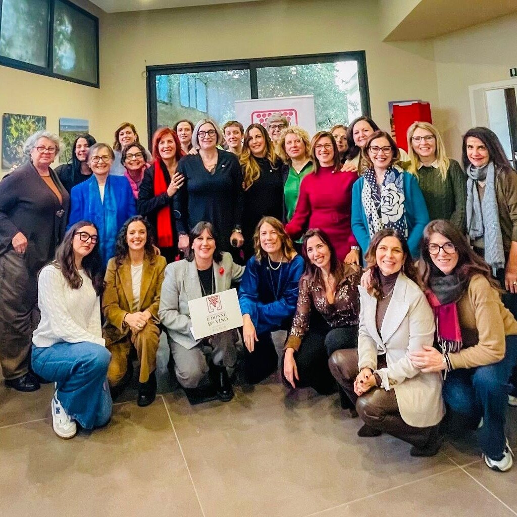 donne-vino-gruppo-3.jpeg