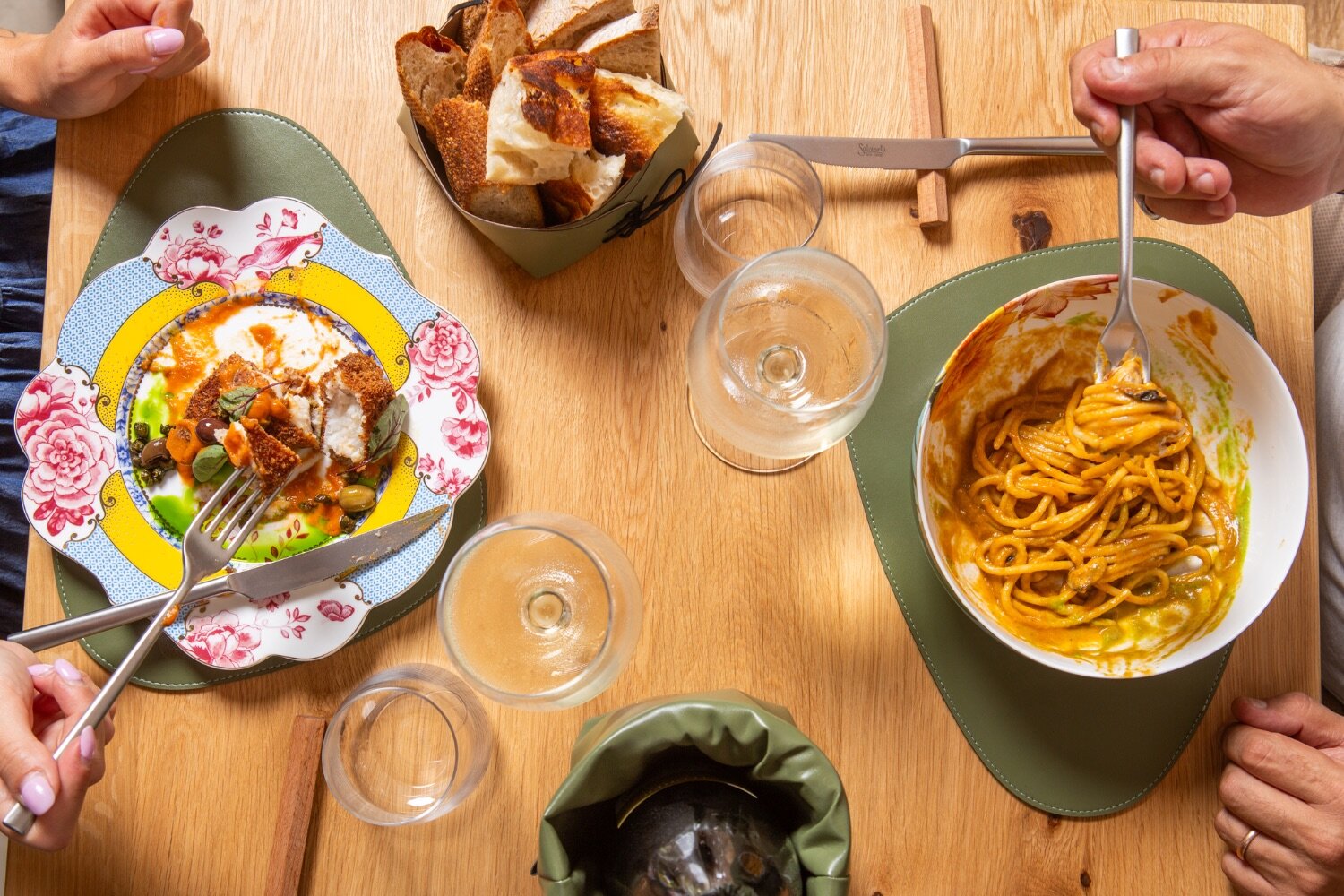 84eb305d-a0f2-4b37-8190-cc8e04bf37b2.jpg 84eb305d-a0f2-4b37-8190-cc8e04bf37b2.jpg