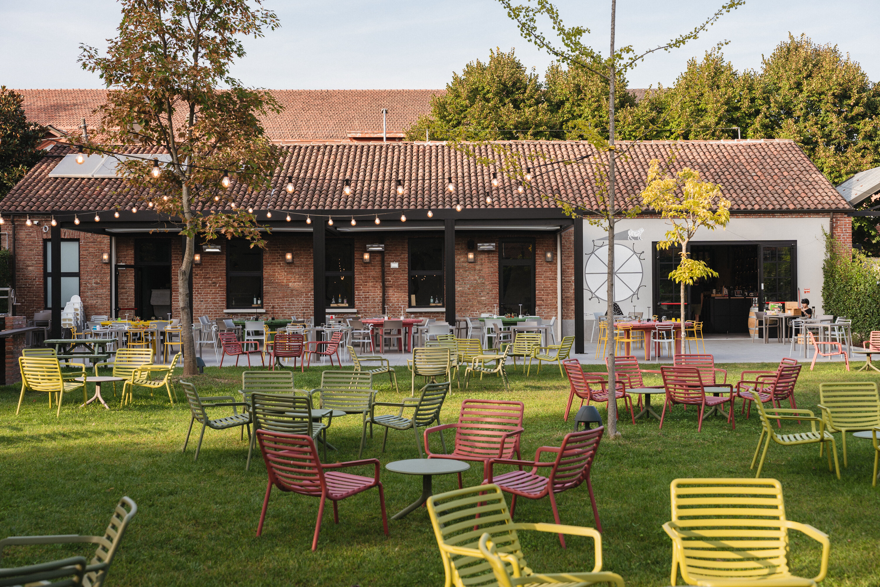 AL GAF DI CAMBIANO UNA PRIMAVERA TRA ASPARAGI E COCKTAIL D'AUTORE