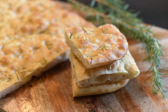 f4b0227d-3b11-42ae-9235-05576993d872