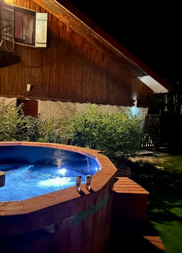 ce5aee40-3ac6-4b10-9c0a-e884353908b8