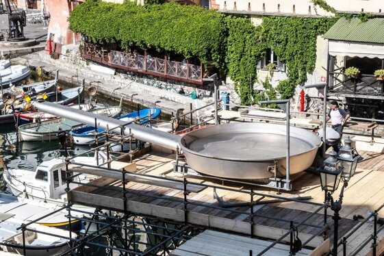 213f493a-fed1-454d-ac82-aef15296d3e7