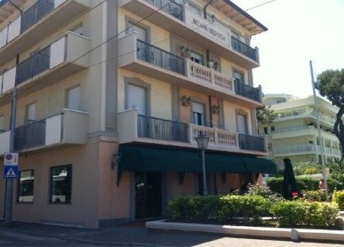 9e5545a5-fd64-4383-97b9-9a38dfb9b2bc