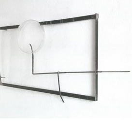 All'alba, 2006 ferro, acciaio, plexiglas 68x140x10 cm All'alba, 2006 ferro, acciaio, plexiglas 68x140x10 cm