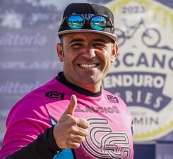 06a04cbc-fadf-4710-b8f2-8e22f4f52366