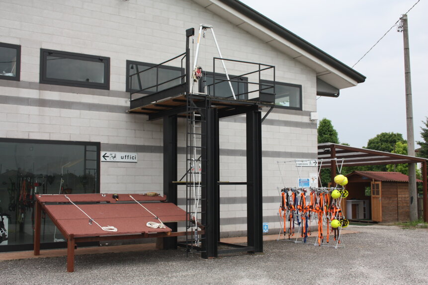 545e8a81-69a0-4ad7-845e-d4ecc1f30fb0 545e8a81-69a0-4ad7-845e-d4ecc1f30fb0