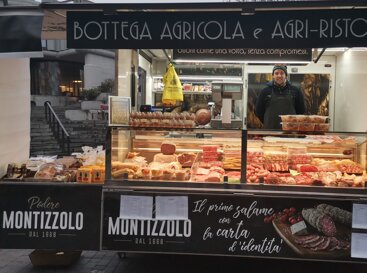 6df4ab84-aaf4-4013-baca-e37f8b90c146