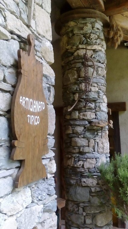 a7a48ae4-ee84-468e-a0dd-a4f39c40883a