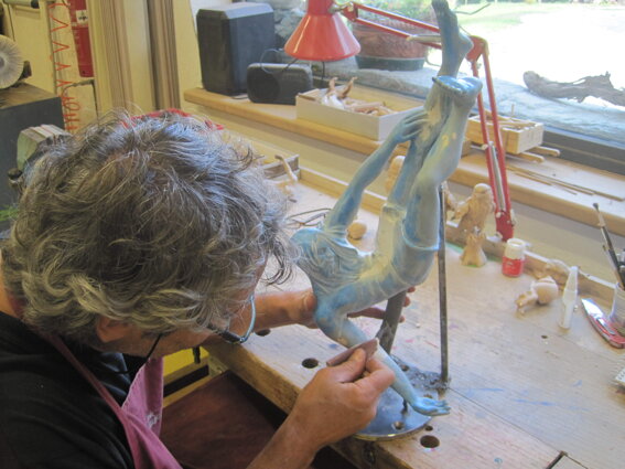 2aa9a737-c2a3-40f8-b299-d3b4e5690491