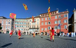 ffda6d24-ff31-4eaa-97f3-a81efa018891