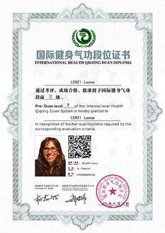 luana lenzi.jpeg luana lenzi.jpeg