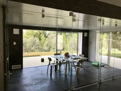 vetrata interni.jpeg