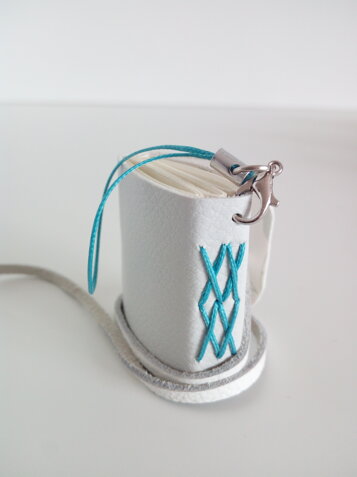 da765e3c-feb9-4be4-b8f1-0e8a8ba4672f