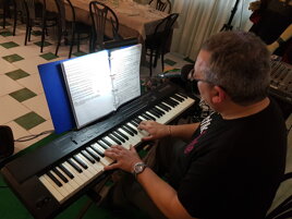 ec9aa31f-e33d-408f-9ee1-a9d8e8a8a7f5 ec9aa31f-e33d-408f-9ee1-a9d8e8a8a7f5